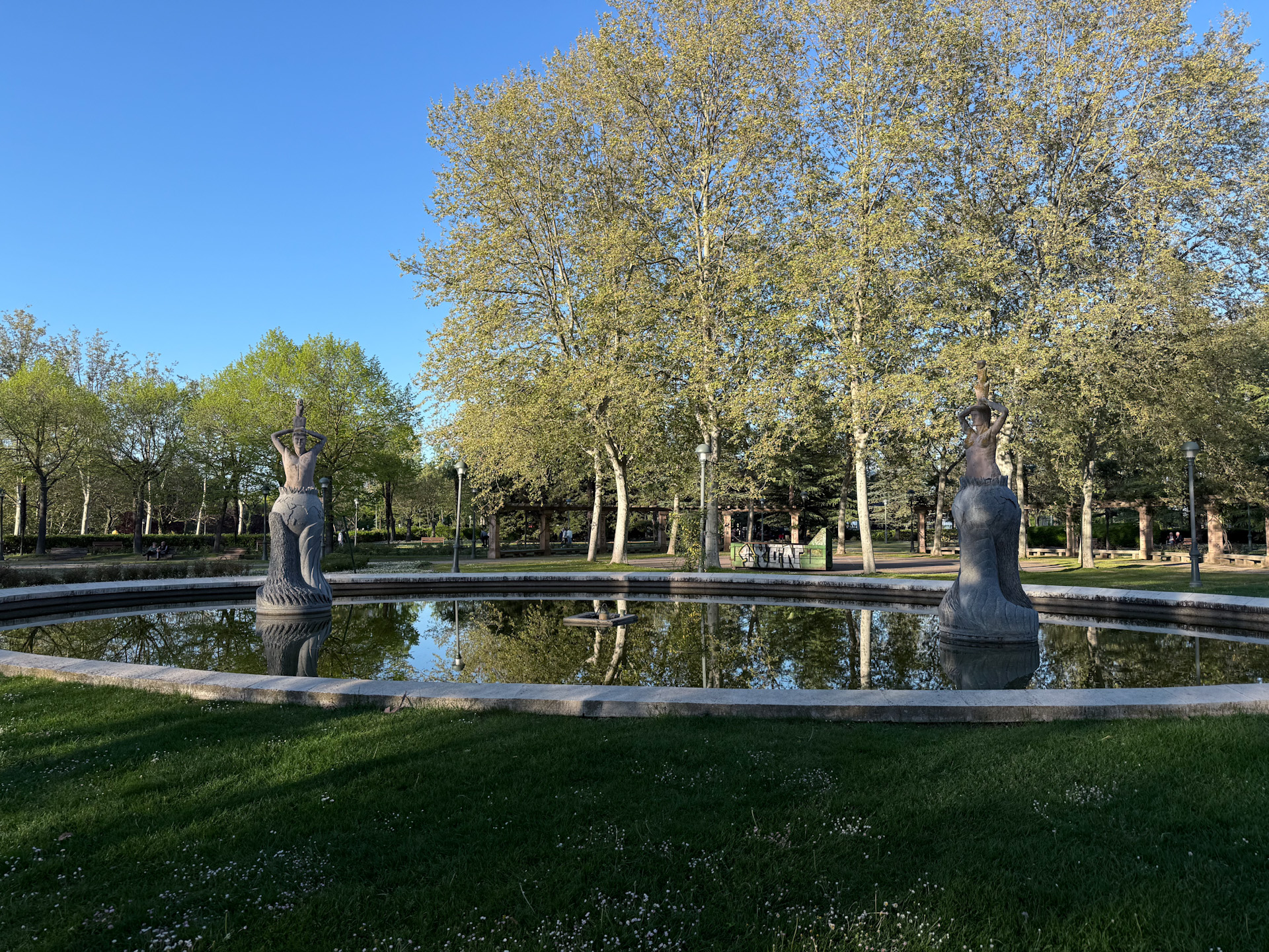 Fuente Génesis